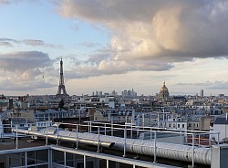 Vue sur Paris depuis l'Atelier Regard